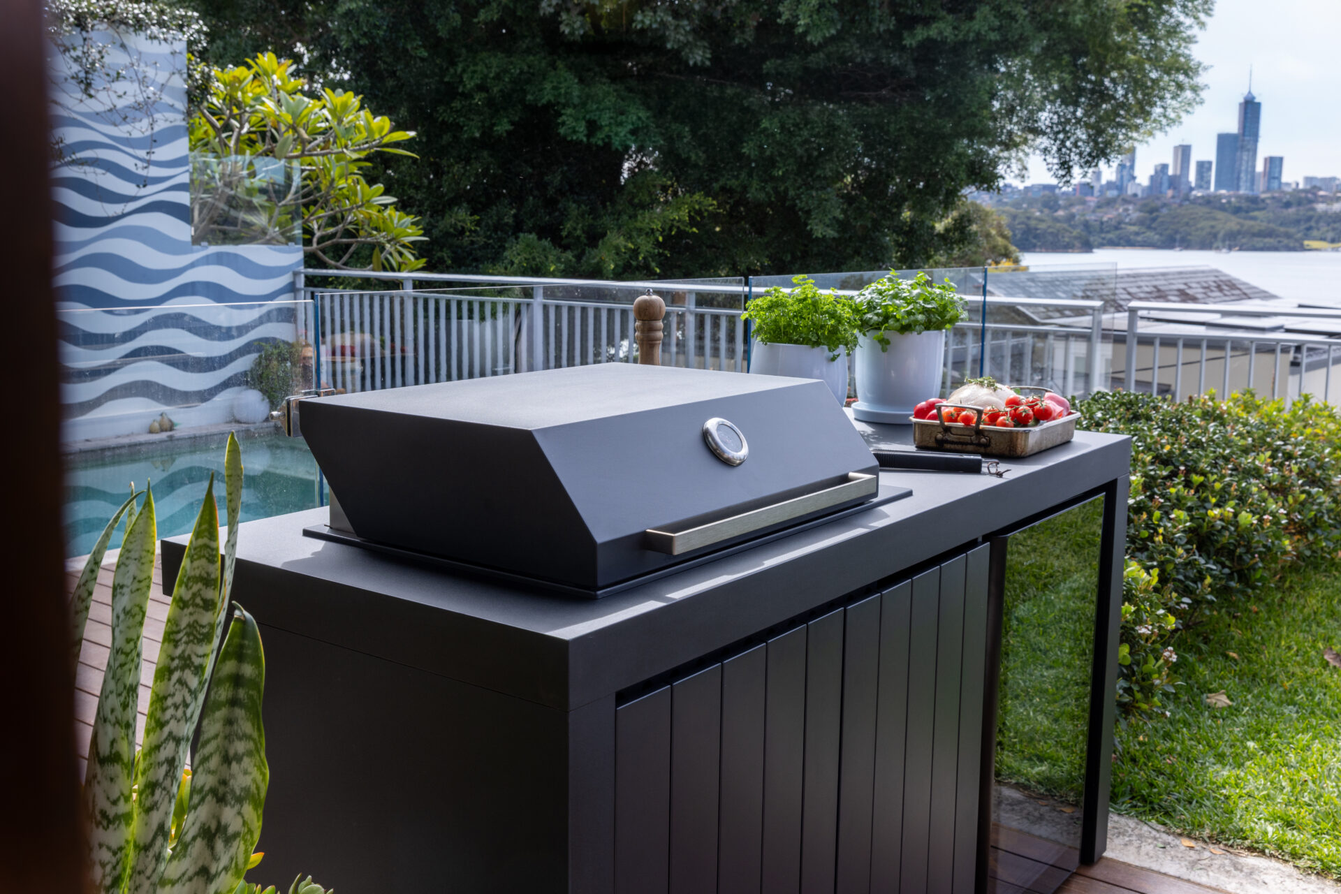 Piazza Outdoor Kitchen with Beverage Cooler – Matte Black